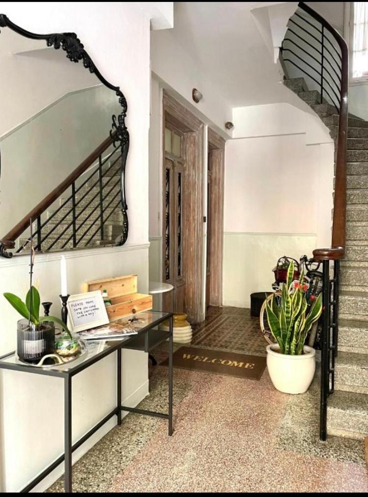 Konstantinos'S Luxury Vintage Apartment Салоники Экстерьер фото